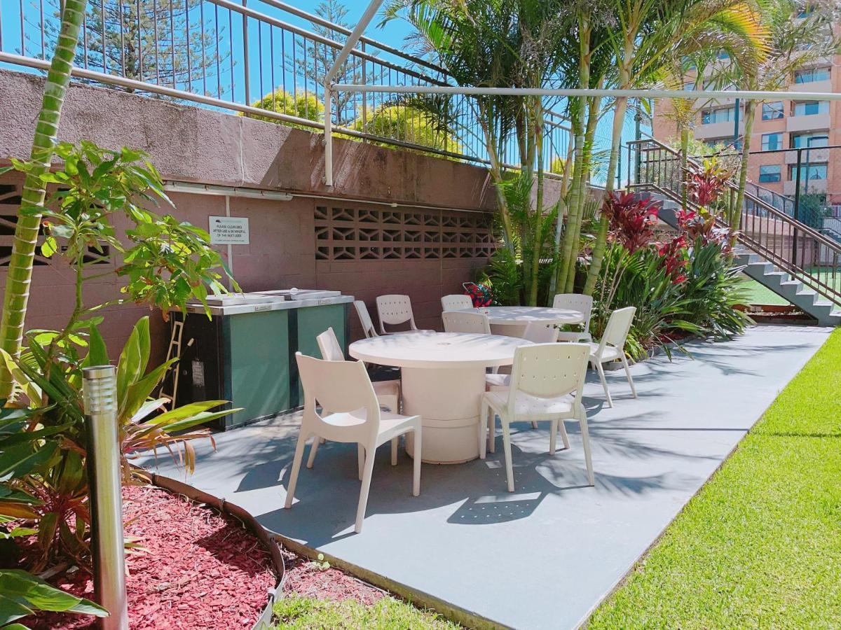 1 Bedroom And 1 Living Room Family Suite Gold Coast Buitenkant foto