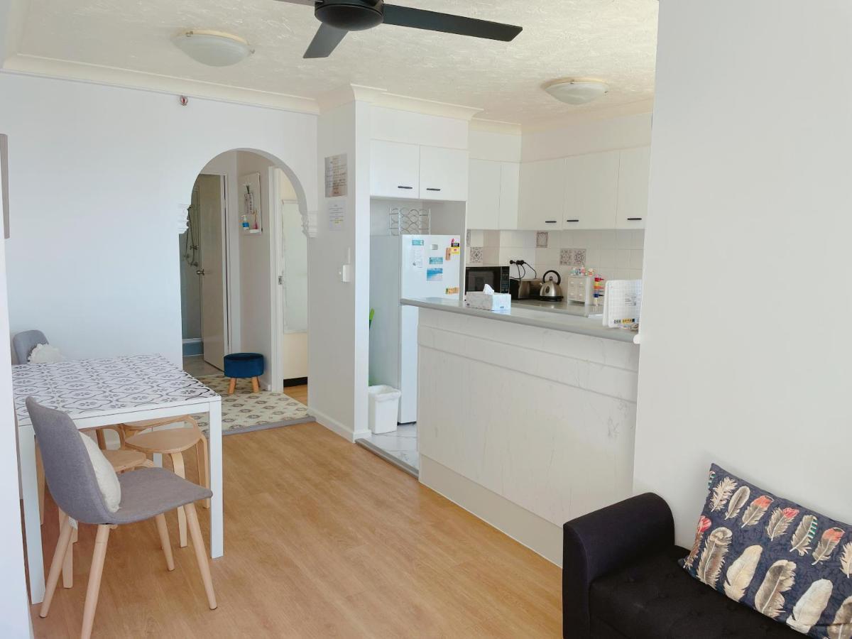 1 Bedroom And 1 Living Room Family Suite Gold Coast Buitenkant foto
