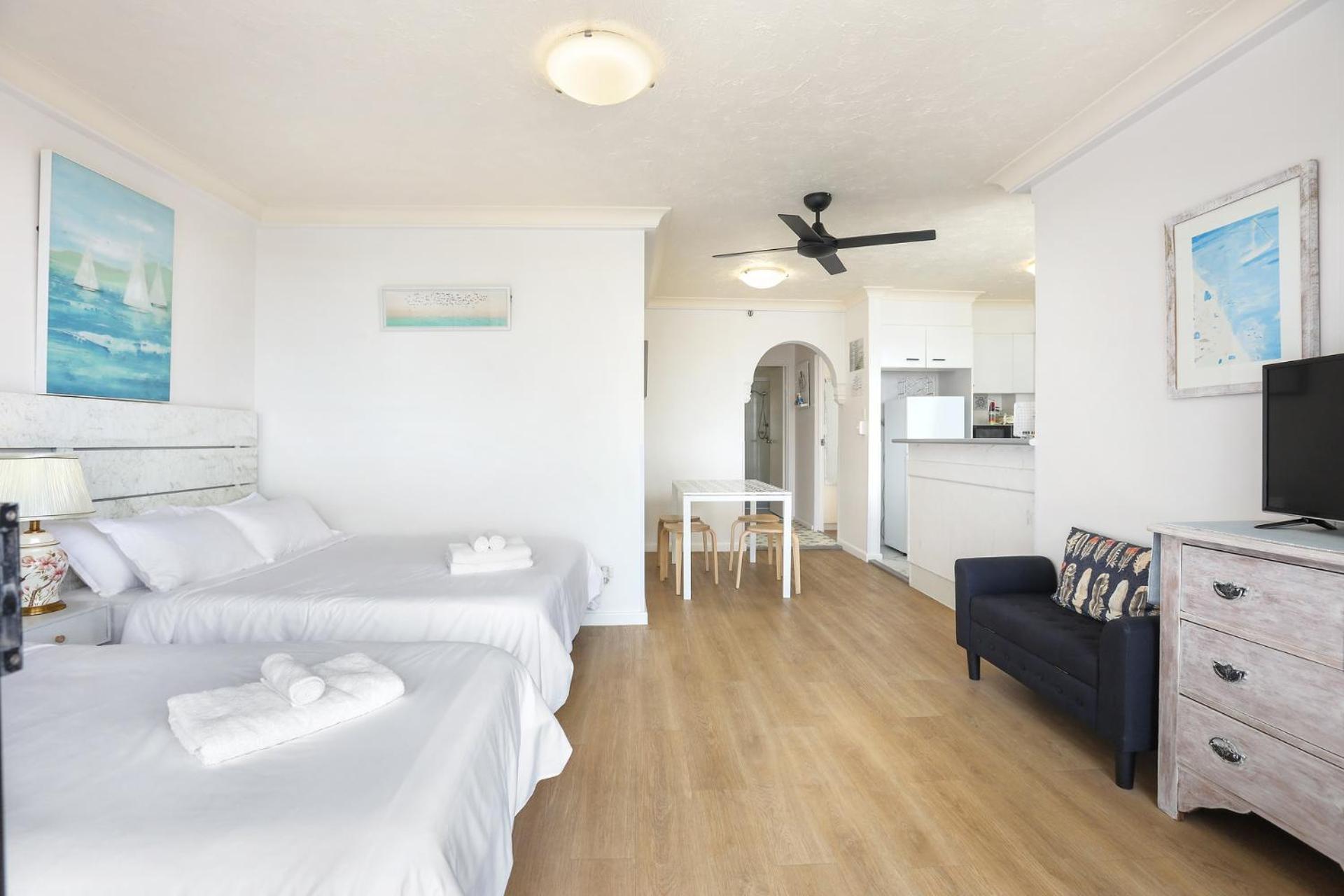 1 Bedroom And 1 Living Room Family Suite Gold Coast Buitenkant foto